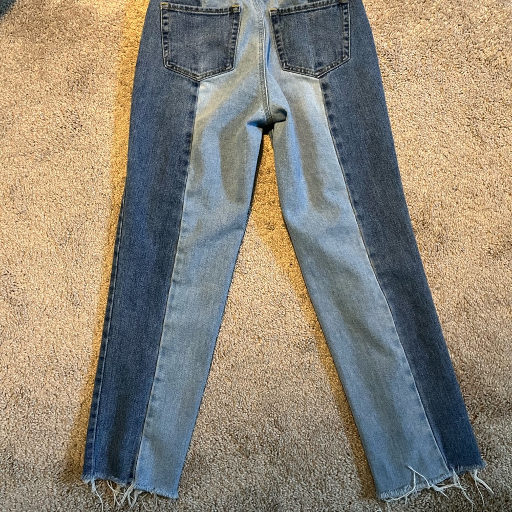 PACSUN high rise straight two tone jeans with frayed bottoms. Sz 27.